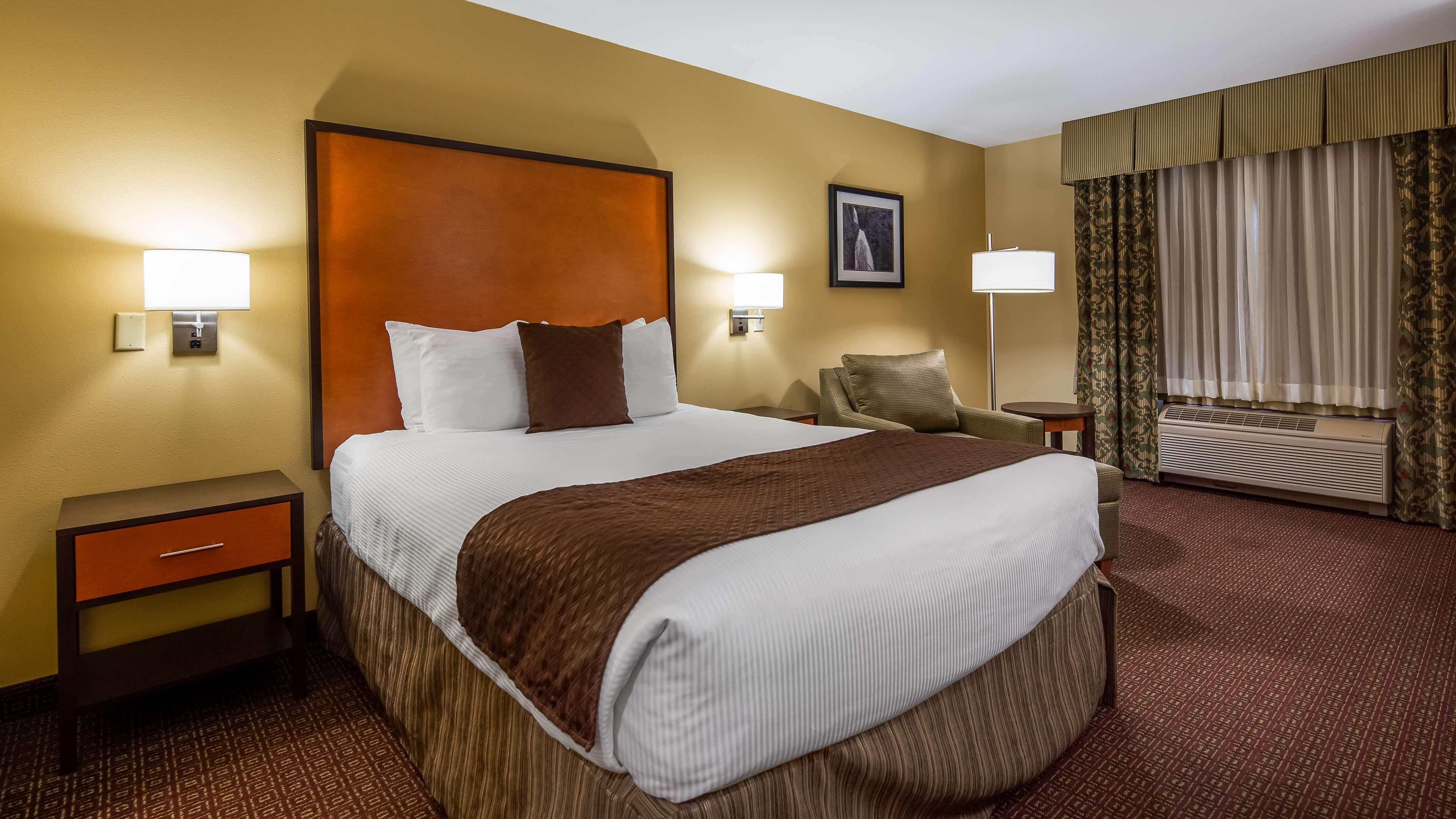 Best Western Cascade Inn & Suites Troutdale Bagian luar foto