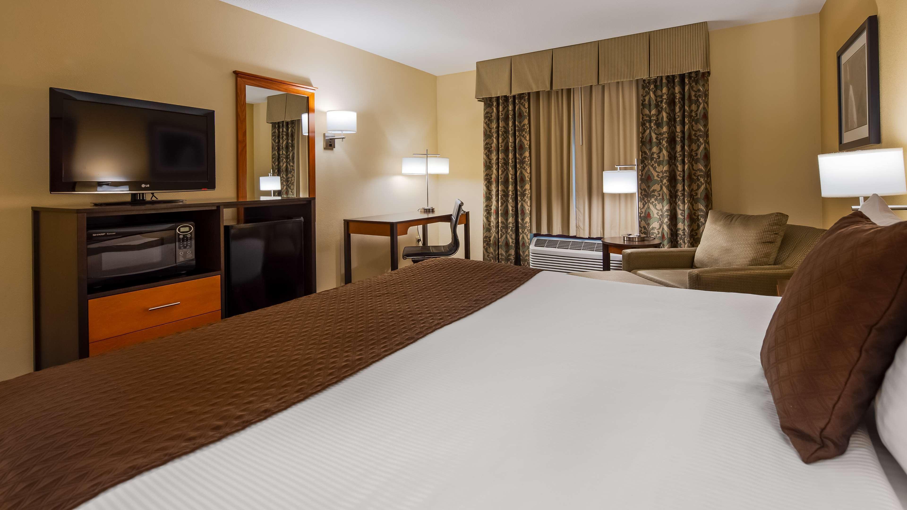 Best Western Cascade Inn & Suites Troutdale Bagian luar foto