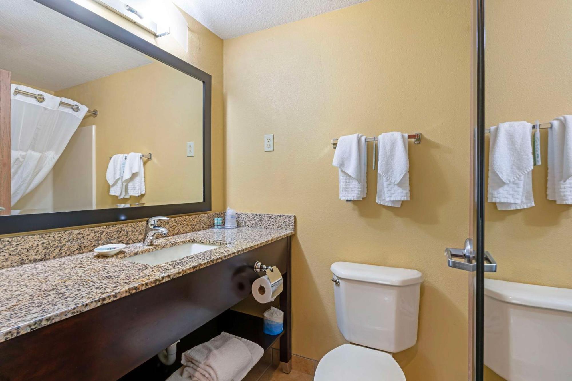 Best Western Cascade Inn & Suites Troutdale Bagian luar foto