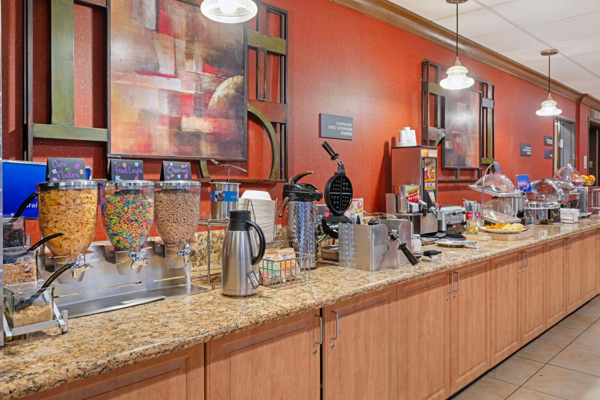 Best Western Cascade Inn & Suites Troutdale Bagian luar foto