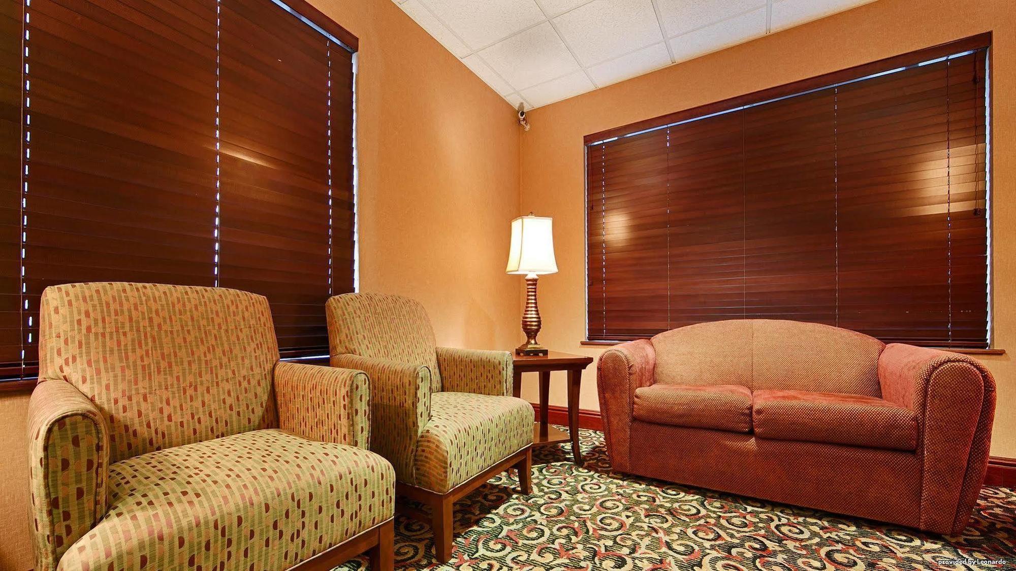 Best Western Cascade Inn & Suites Troutdale Bagian luar foto