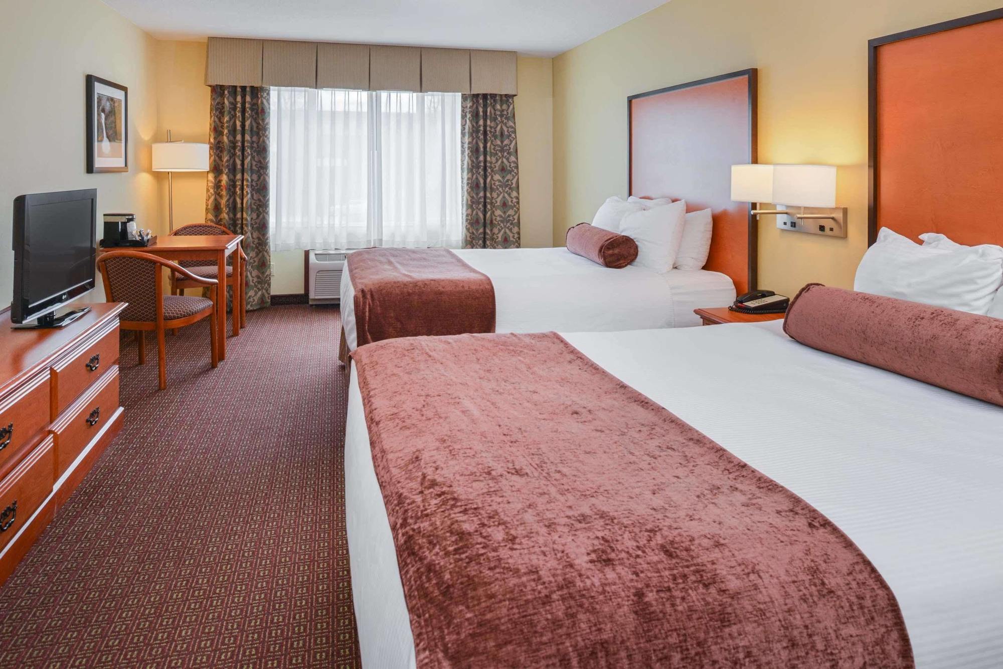 Best Western Cascade Inn & Suites Troutdale Bagian luar foto