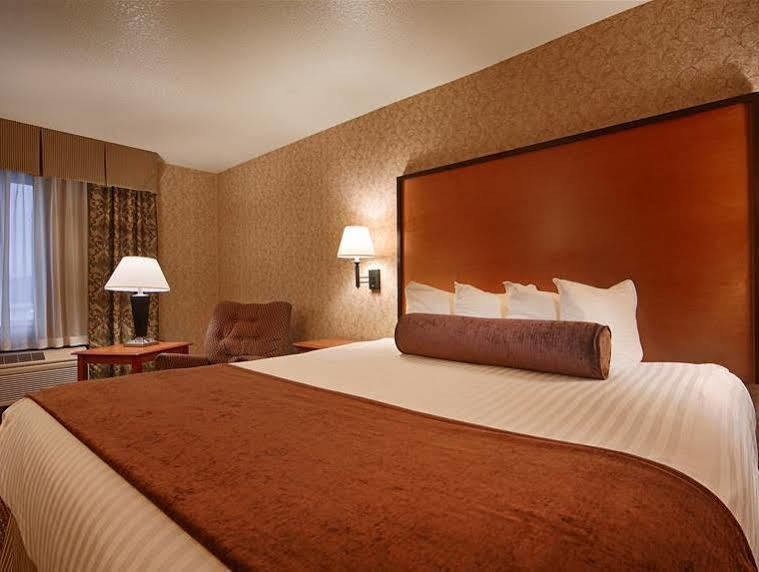 Best Western Cascade Inn & Suites Troutdale Bagian luar foto