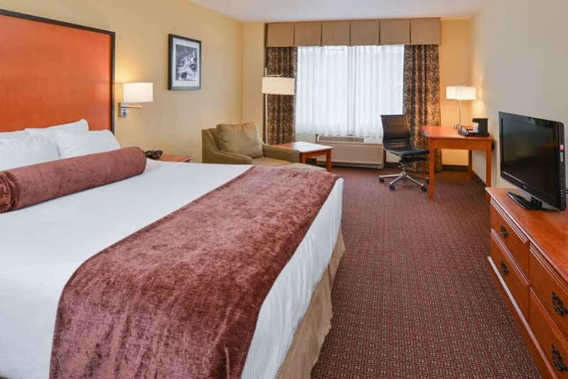 Best Western Cascade Inn & Suites Troutdale Bagian luar foto